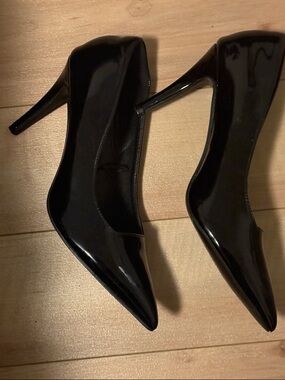 Classic Black Patent Pointed-Toe High Heels - Women's Pumps